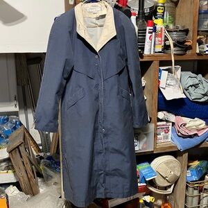 London Fog Style Dark Blue Trench Coat Rainwear by Sharon Size 6 Petite